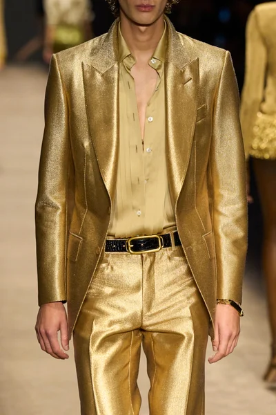 Look 136